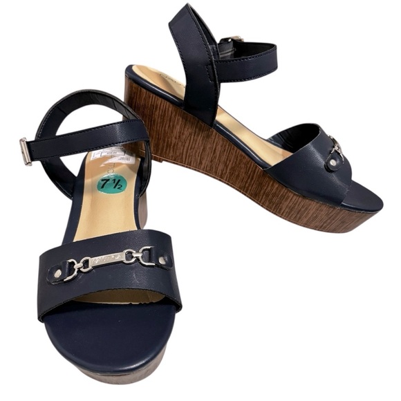 NAUTICA - NWT - SIZE 7.5 - THE DANVERS 7 STYLE - NAVY PLATFORM SANDALS - S6 - Picture 2 of 14